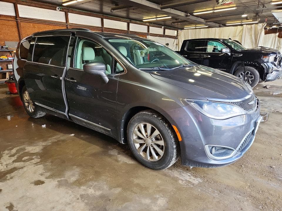 2017 CHRYSLER PACIFICA TOURING L 4