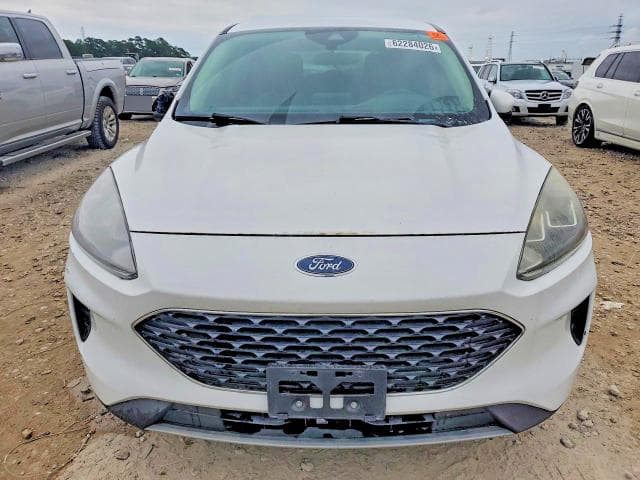 2020 FORD ESCAPE SE 5