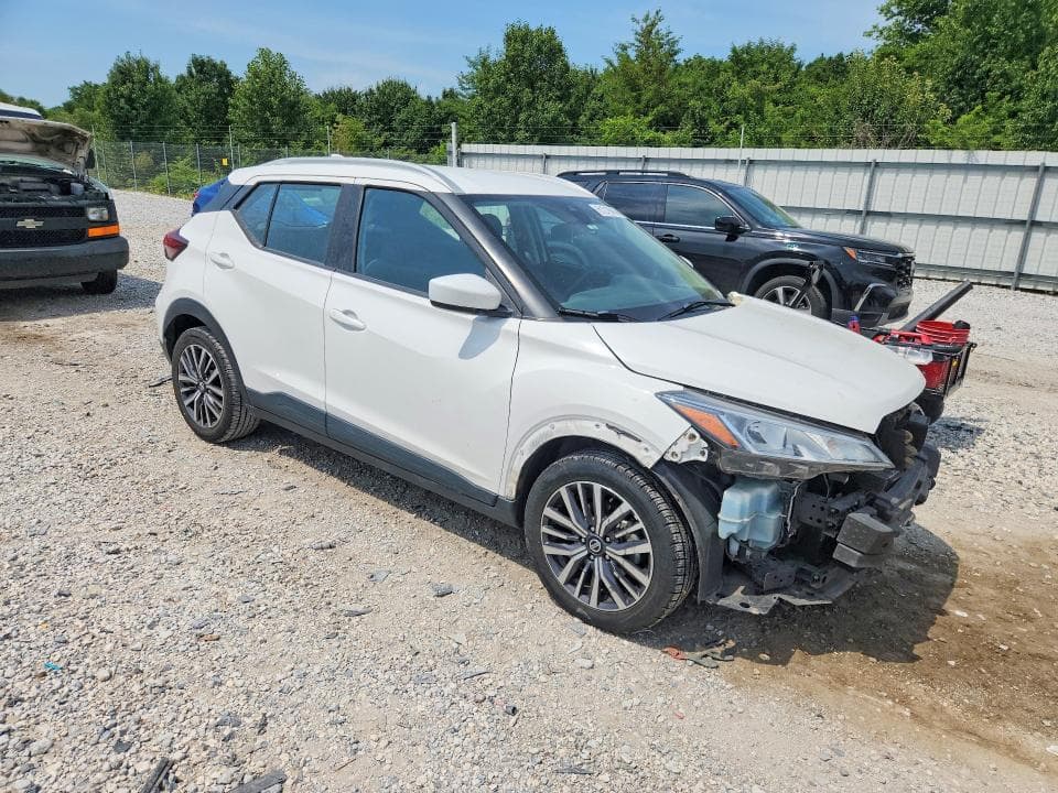 2021 NISSAN KICKS SV 4