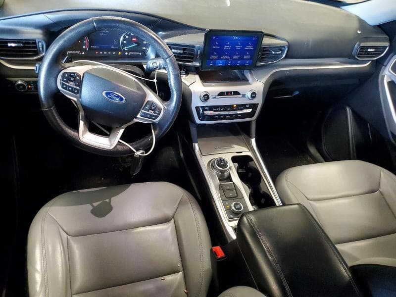 2021 FORD EXPLORER XLT 8