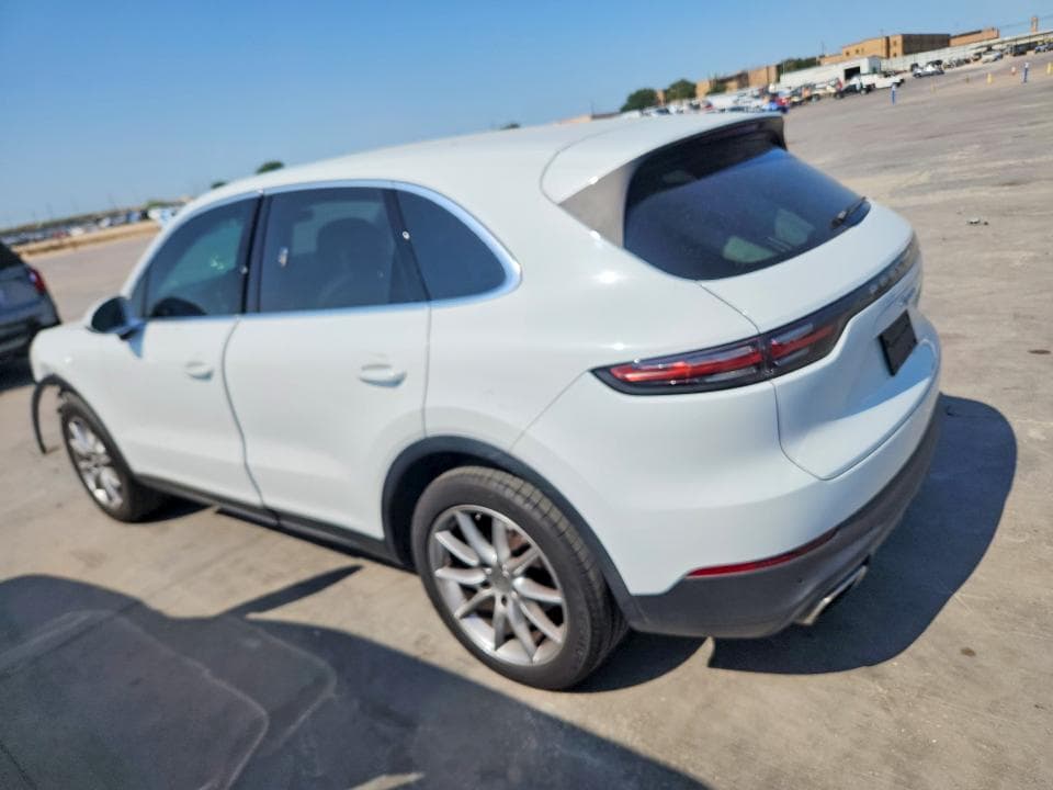 2022 PORSCHE CAYENNE 2