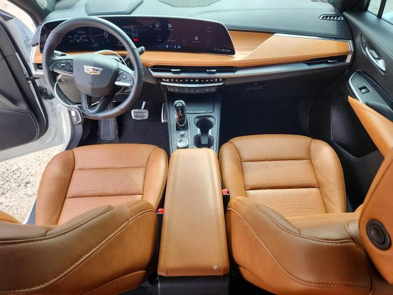 2024 CADILLAC XT4 SPORT 8