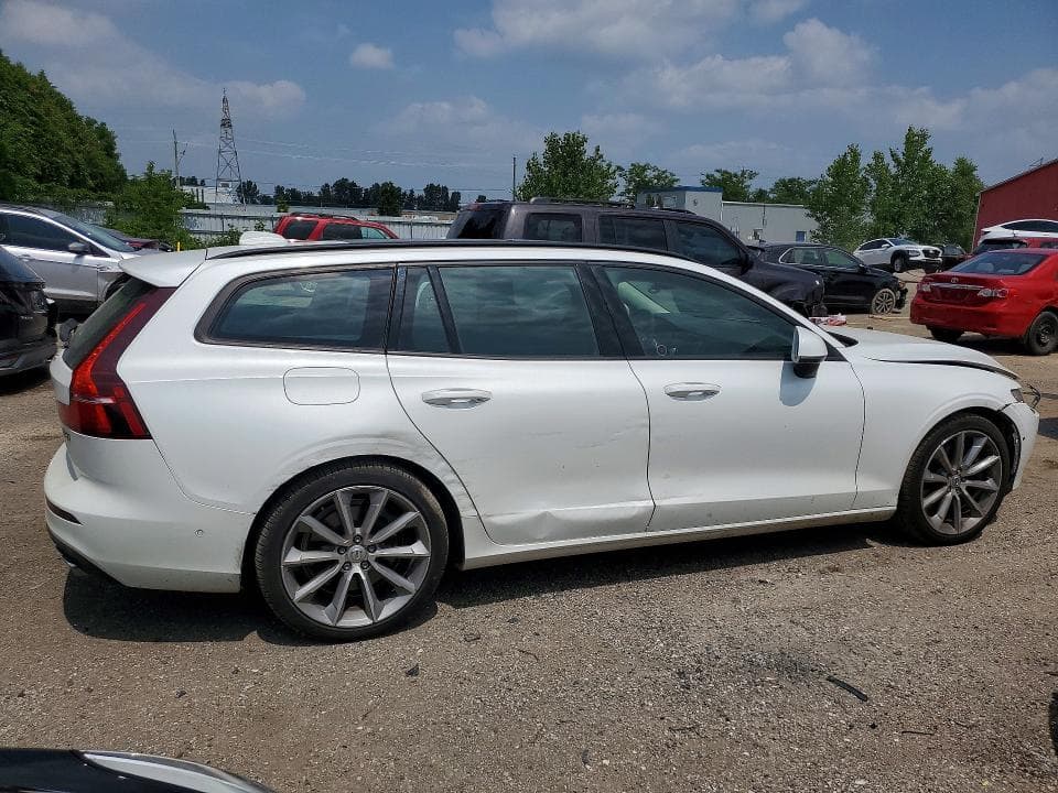 2019 VOLVO V60 T6 MOMENTUM 3