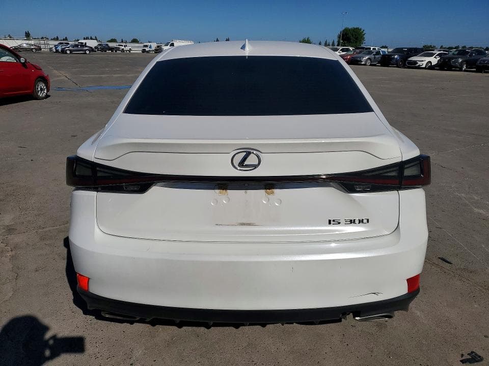 2019 LEXUS IS 300 6