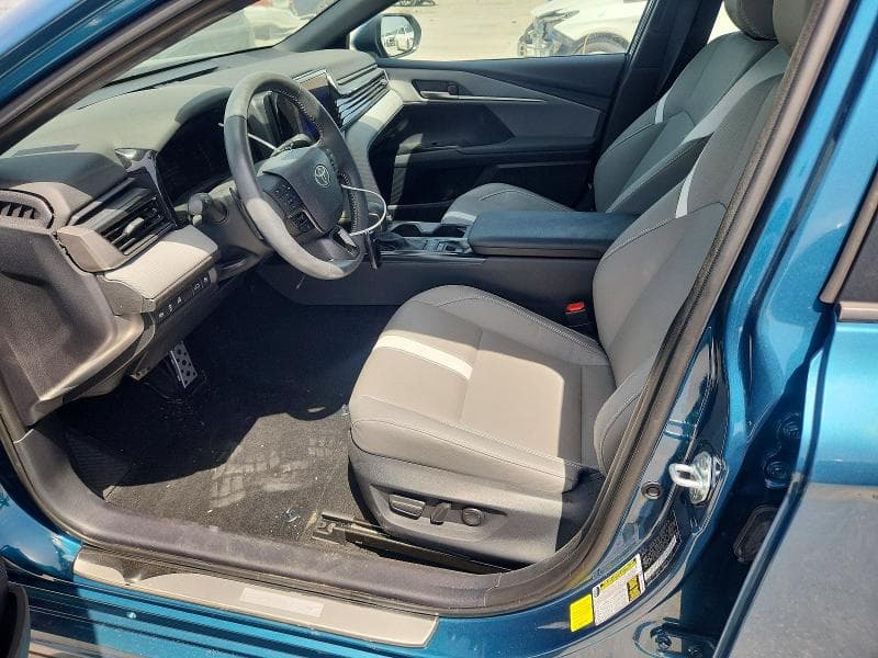 2025 TOYOTA CAMRY SE 7