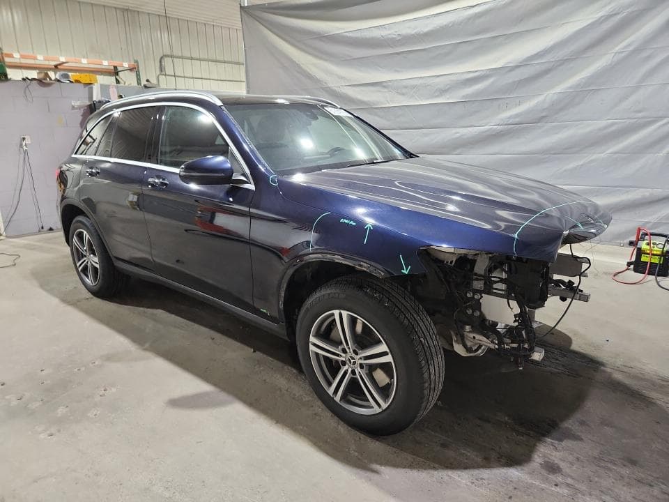 2020 MERCEDES-BENZ GLC 300 4MATIC 4
