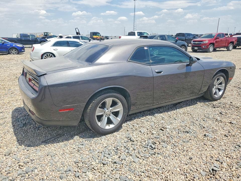 2020 DODGE CHALLENGER SXT 3