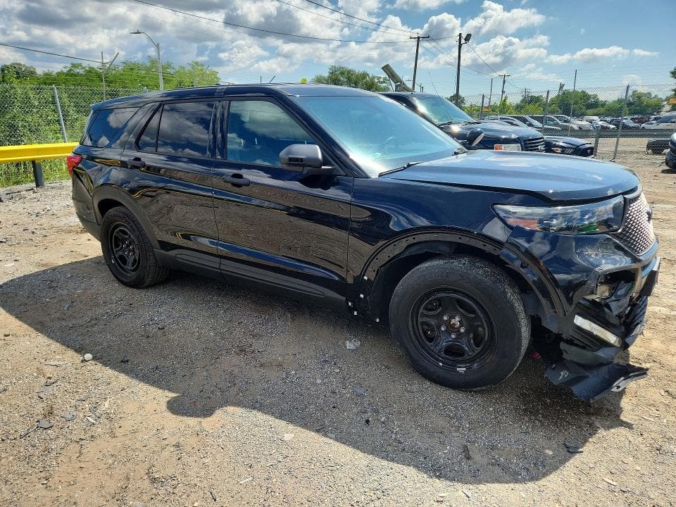 2022 FORD EXPLORER 4