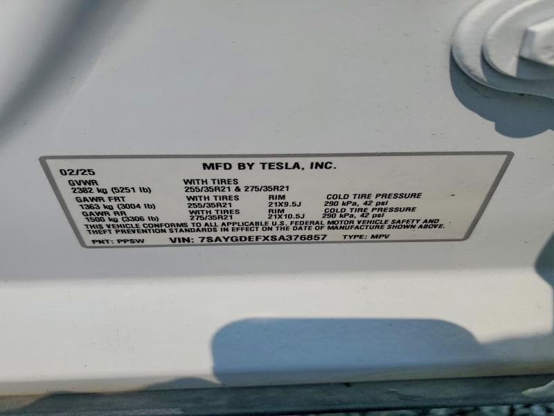 2025 TESLA MODEL Y 12
