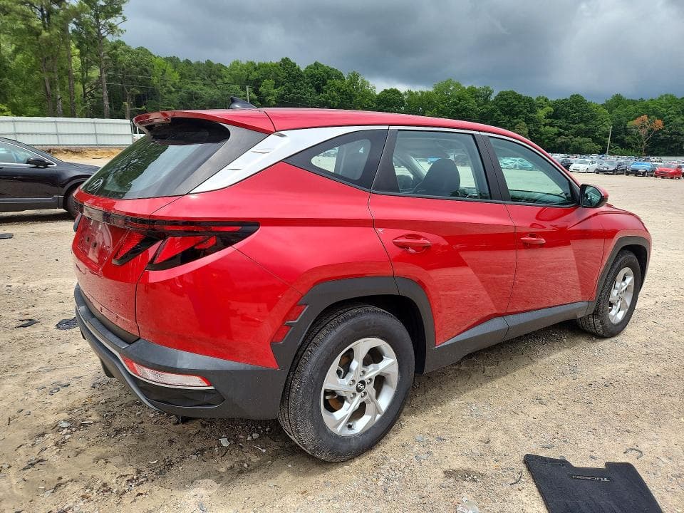 2023 HYUNDAI TUCSON SE 3