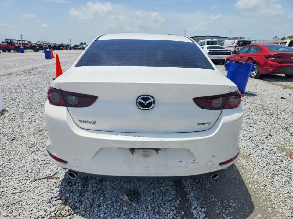 2021 MAZDA 3 SELECT 6