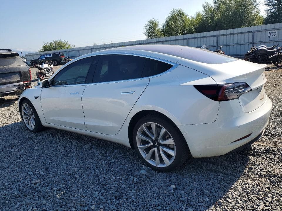 2018 TESLA MODEL 3 2