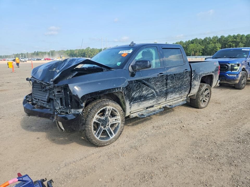 2018 CHEVROLET SILVERADO K1500 LT - 1