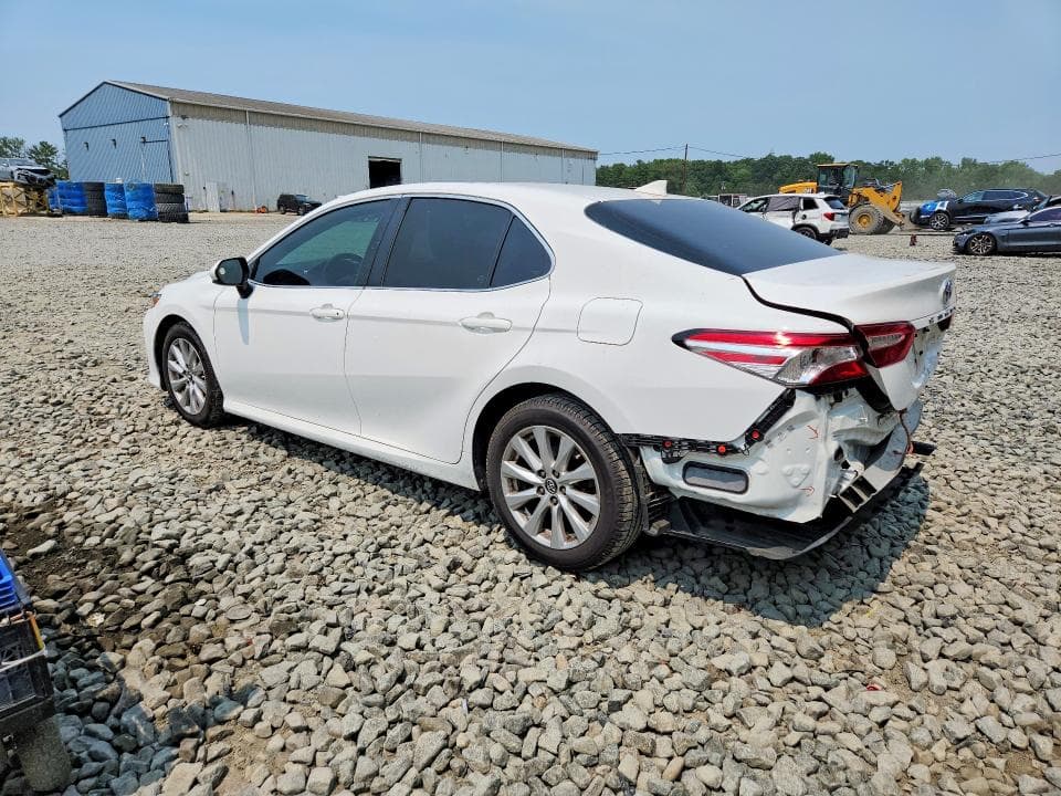 2019 TOYOTA CAMRY LE 2