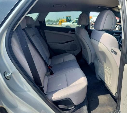 2017 HYUNDAI TUCSON SE 11