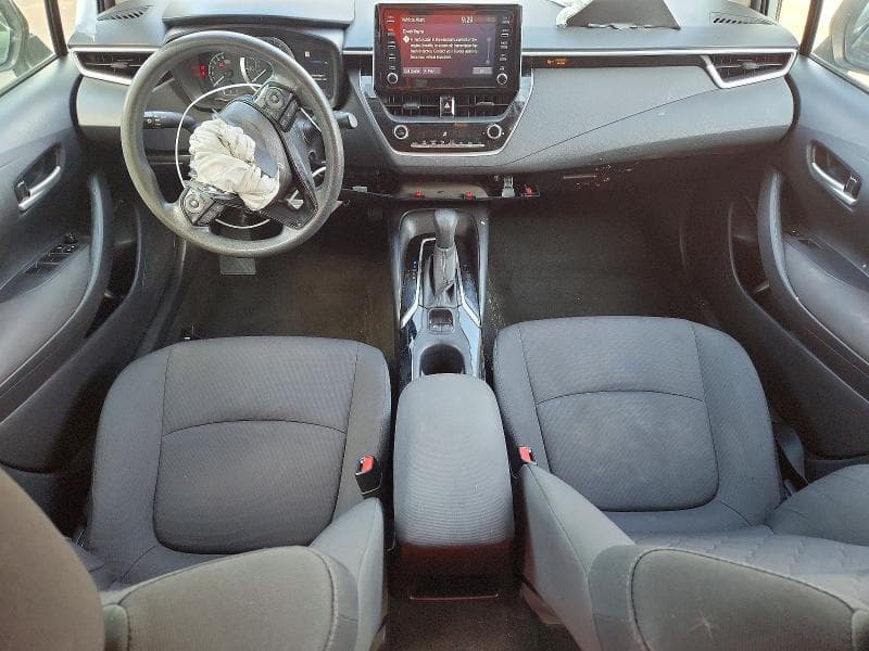 2020 TOYOTA COROLLA LE 8