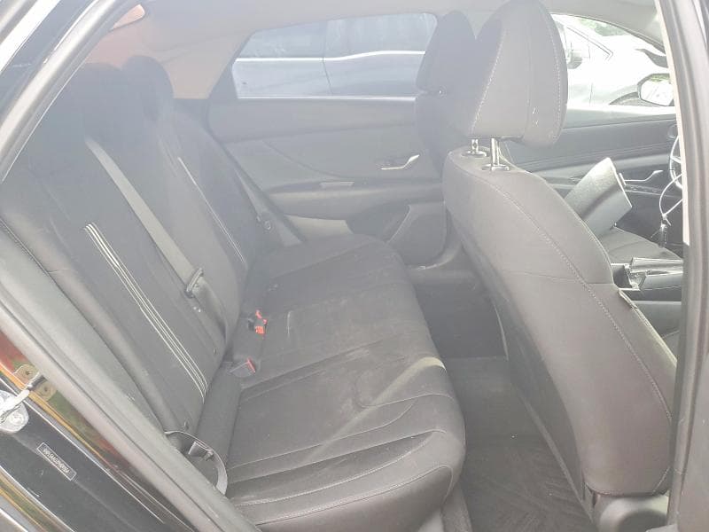 2023 HYUNDAI ELANTRA SEL 10