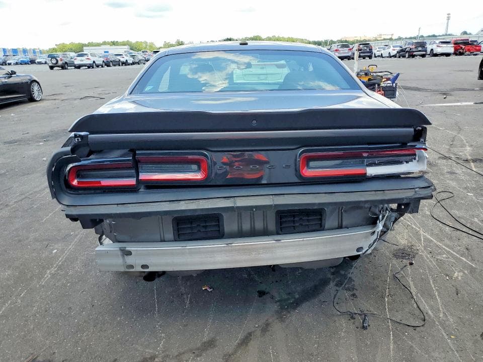 2023 DODGE CHALLENGER SXT 6