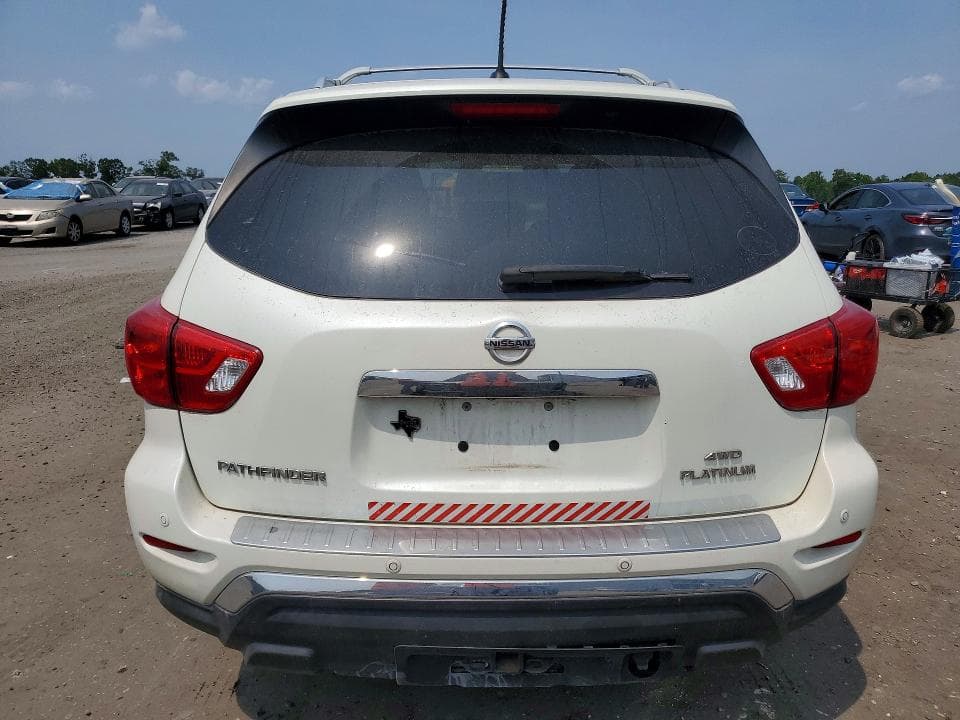 2017 NISSAN PATHFINDER PLATINUM 6
