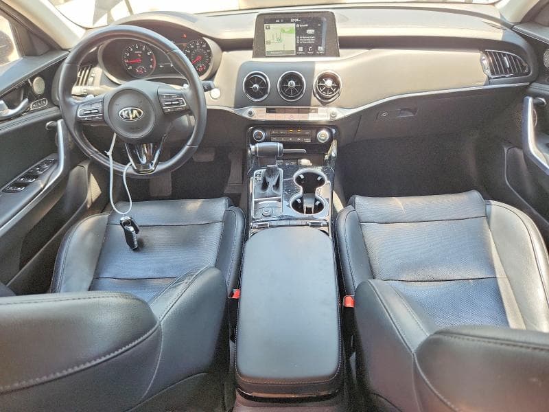 2018 KIA STINGER PREMIUM 8