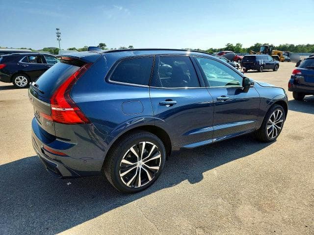 2024 VOLVO XC60 PLUS 3