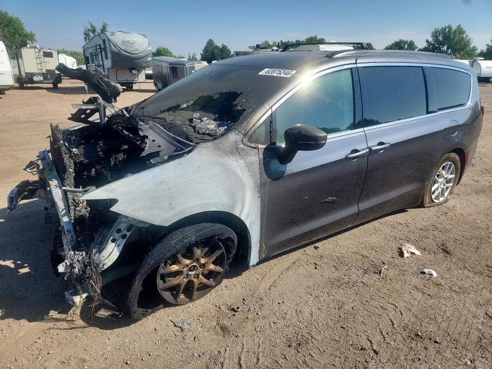 2022 CHRYSLER PACIFICA TOURING L - 1