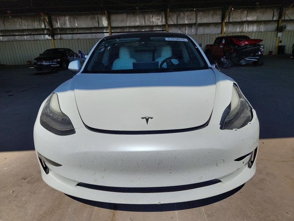 2018 TESLA MODEL 3 5