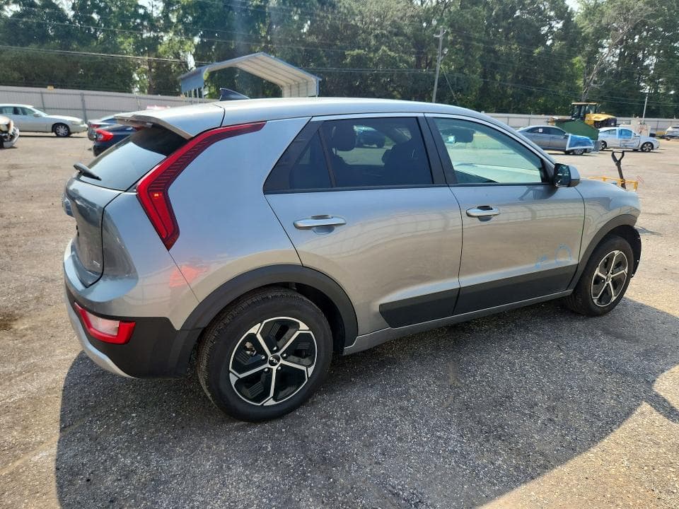 2026 KIA NIRO LX 3