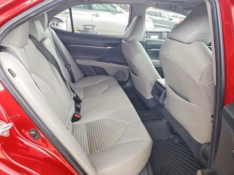 2021 TOYOTA CAMRY SE 10