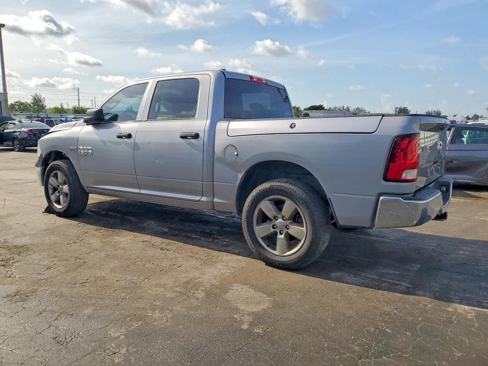 2020 RAM 1500 CLASSIC SSV 2