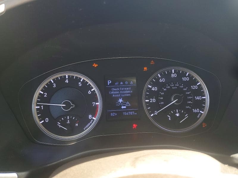 2019 HYUNDAI SANTA FE SE 9