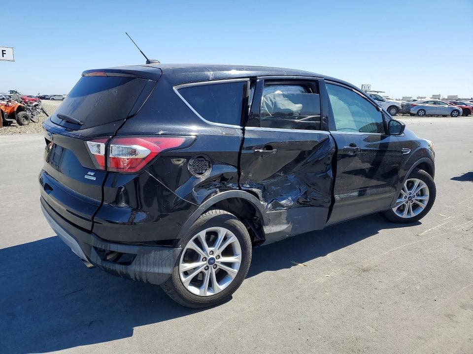 2017 FORD ESCAPE SE 3