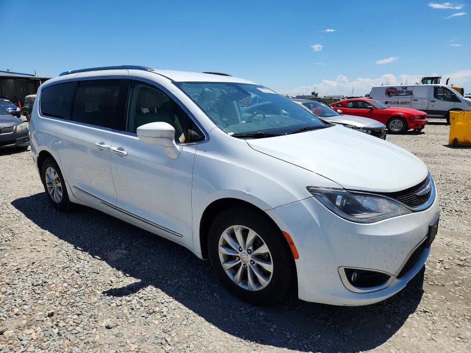 2018 CHRYSLER PACIFICA TOURING L PLUS 4