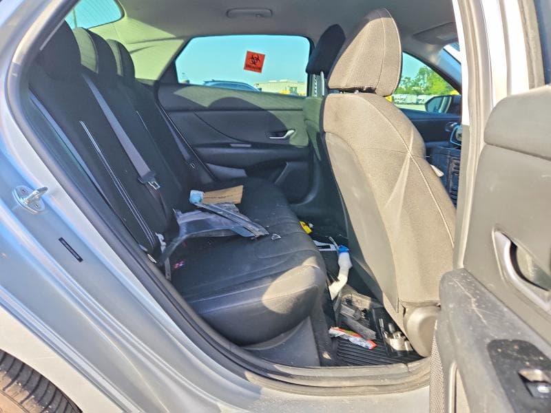 2023 HYUNDAI ELANTRA SEL 10