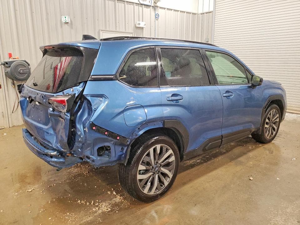 2025 SUBARU FORESTER TOURING 3
