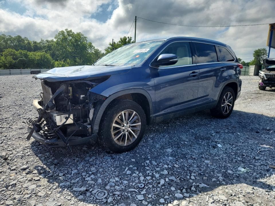 2019 TOYOTA HIGHLANDER XLE - 1