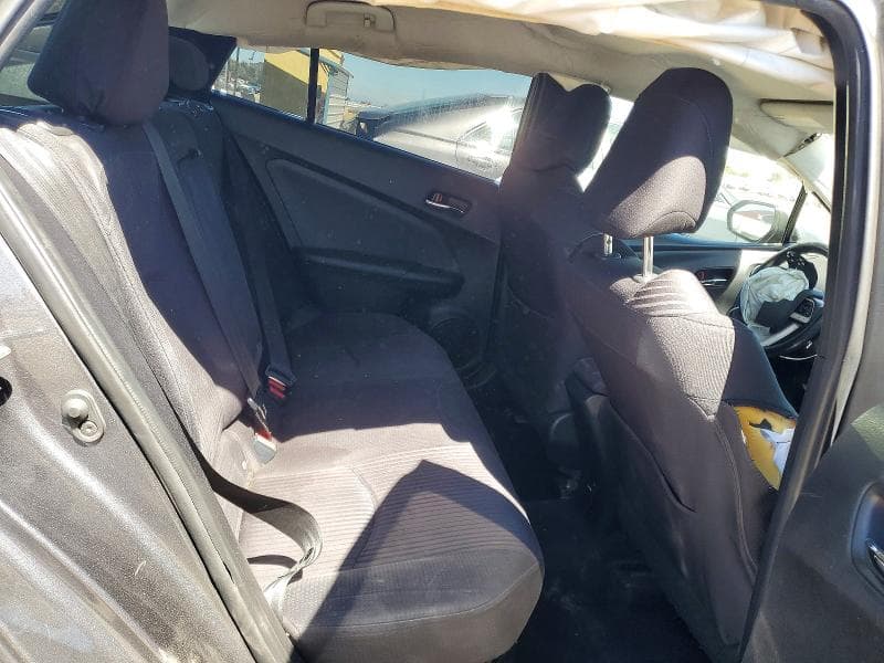 2018 TOYOTA PRIUS THREE 10