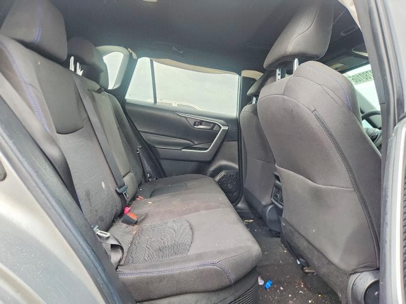 2024 TOYOTA RAV4 SE 10