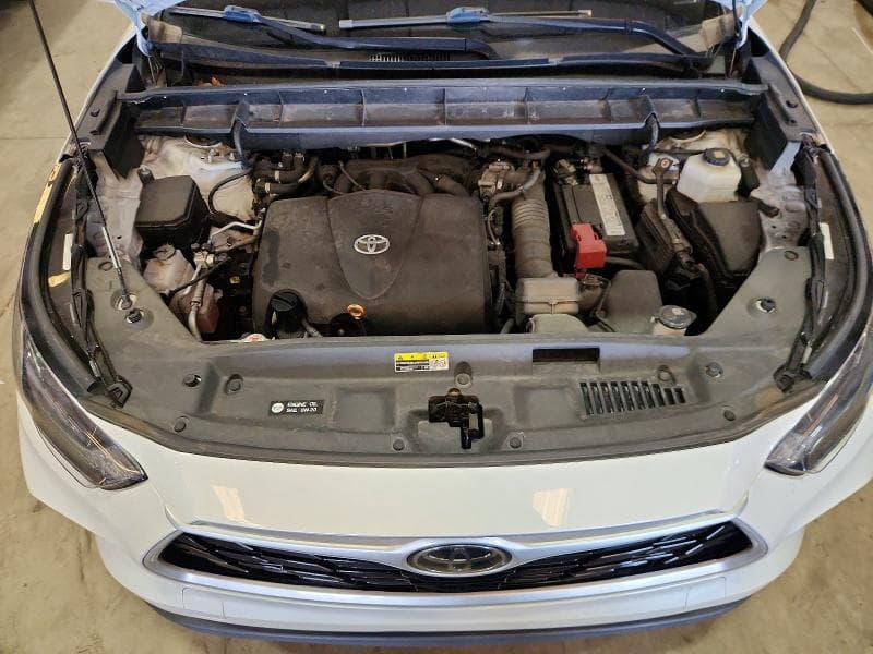 2021 TOYOTA HIGHLANDER L 12