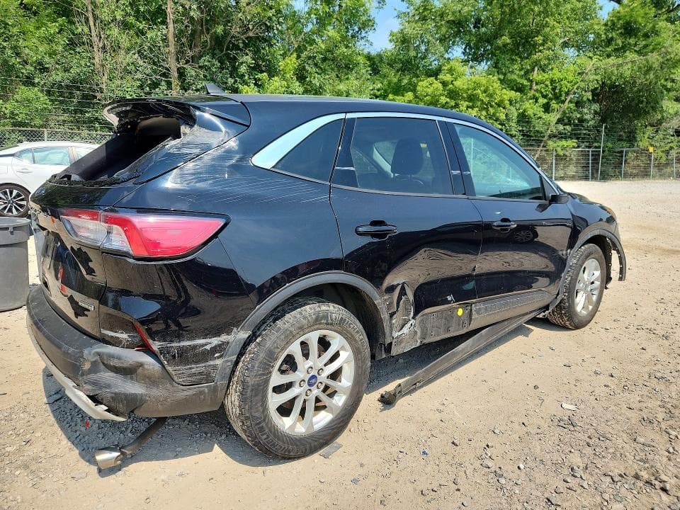 2021 FORD ESCAPE SE 3