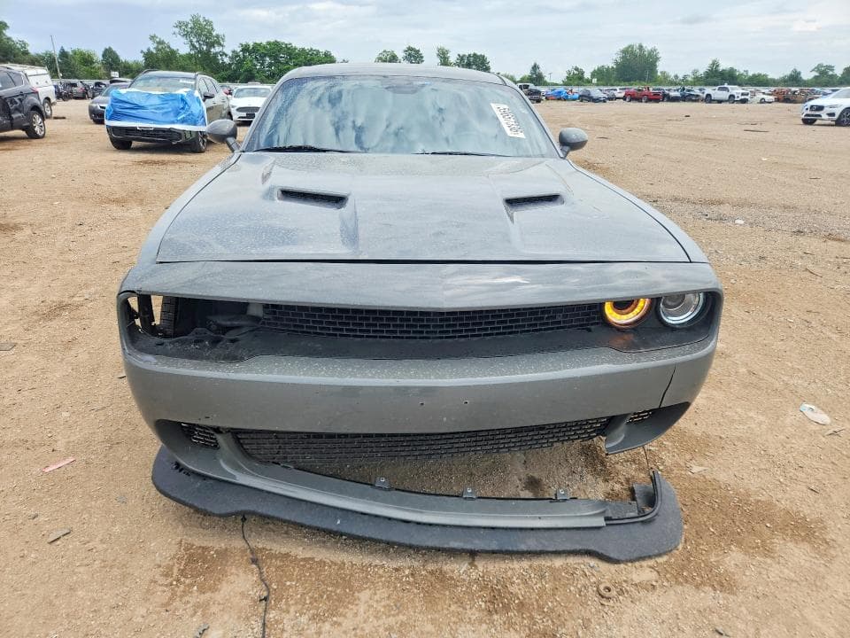 2017 DODGE CHALLENGER SXT 5