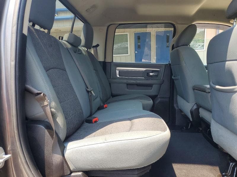 2019 RAM 1500 CLASSIC SLT 10