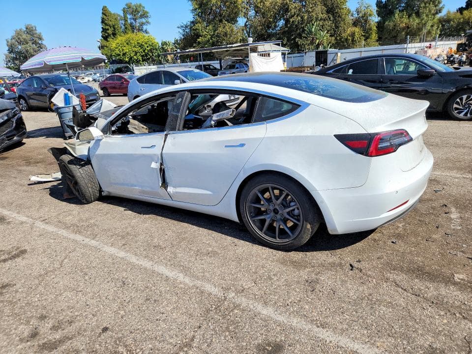 2018 TESLA MODEL 3 2