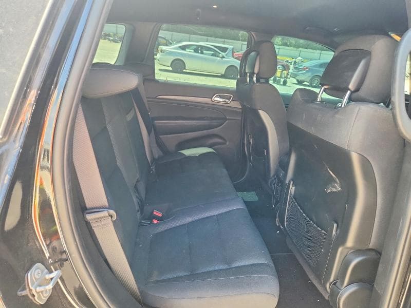 2019 JEEP GRAND CHEROKEE LAREDO 11