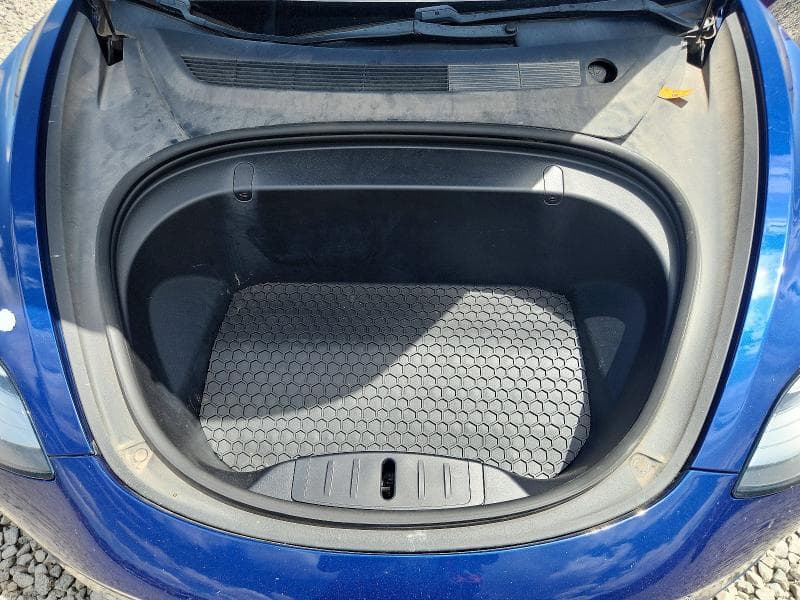 2018 TESLA MODEL 3 11
