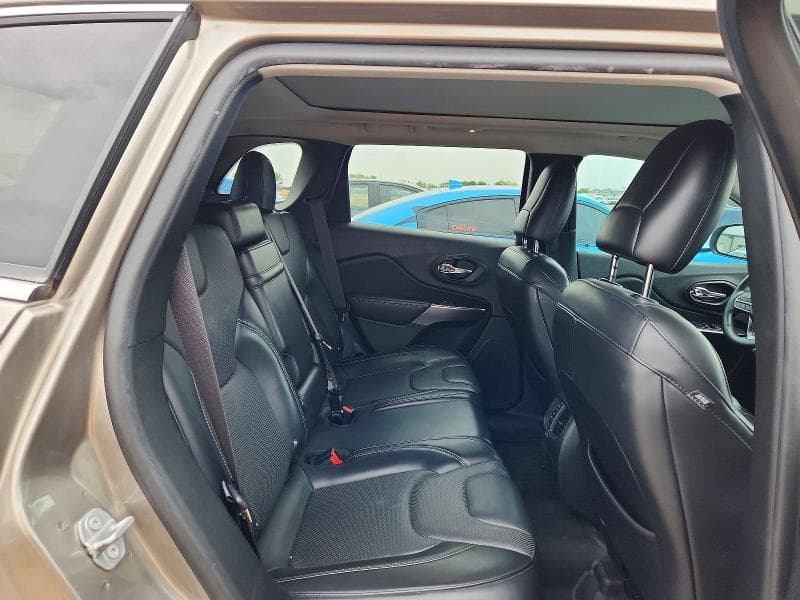 2019 JEEP CHEROKEE LIMITED 10