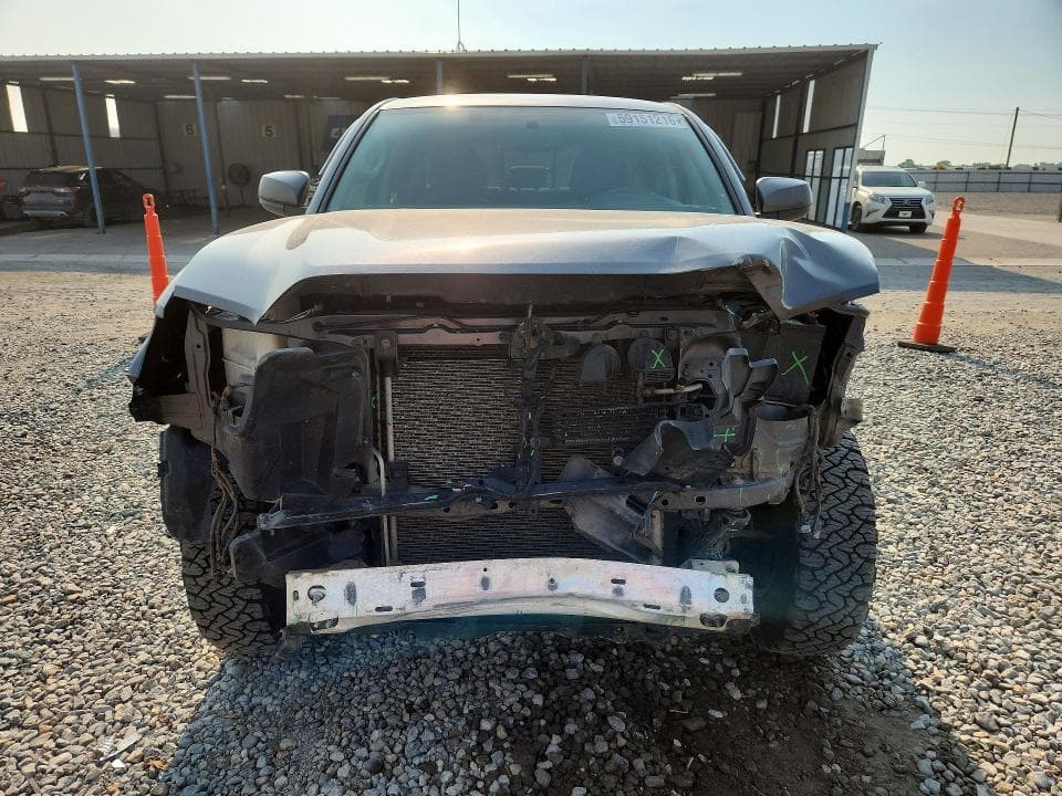 2017 TOYOTA TACOMA SR5 V6 5