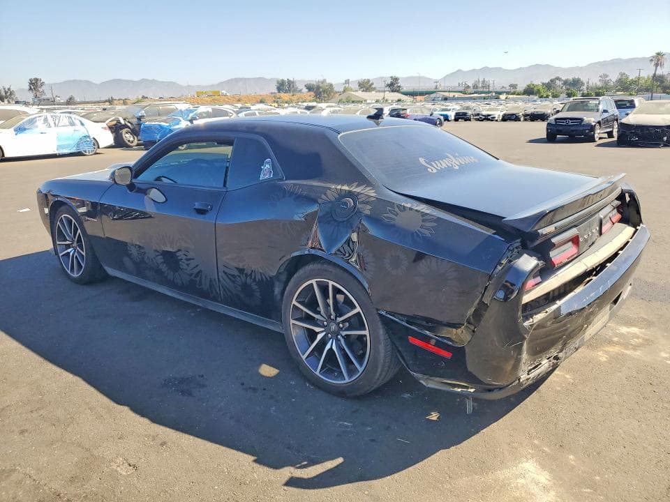 2022 DODGE CHALLENGER R/T 2