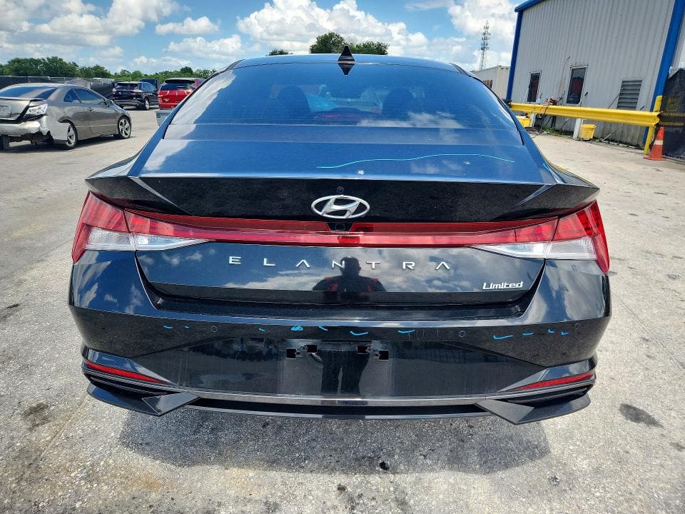 2023 HYUNDAI ELANTRA LIMITED 6