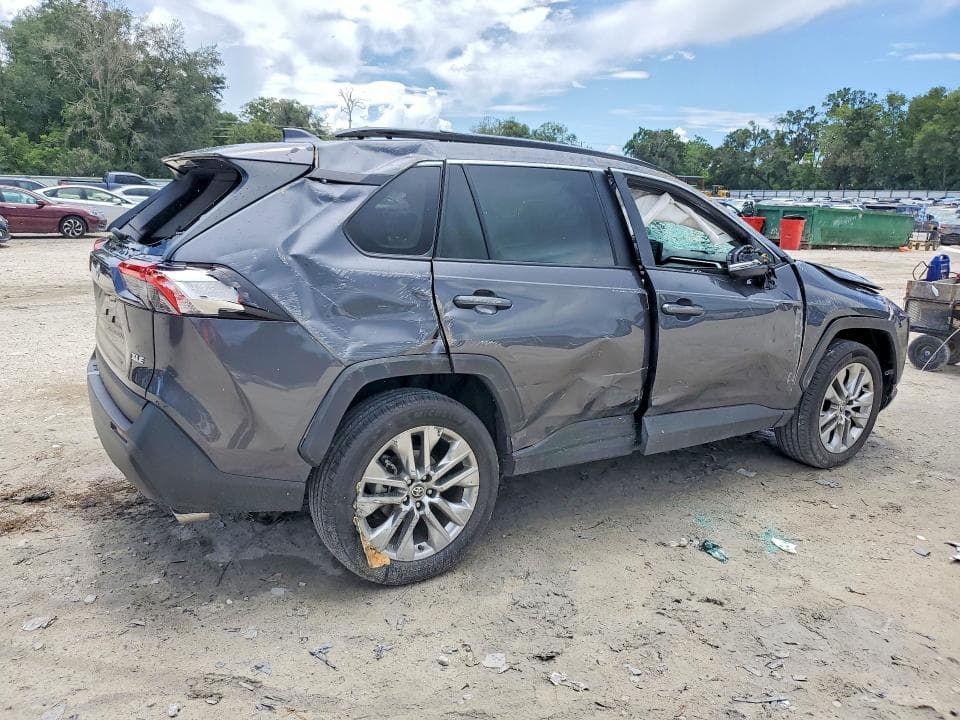2022 TOYOTA RAV4 XLE PREMIUM 3